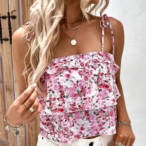 NEW! Medium floral ruffle top